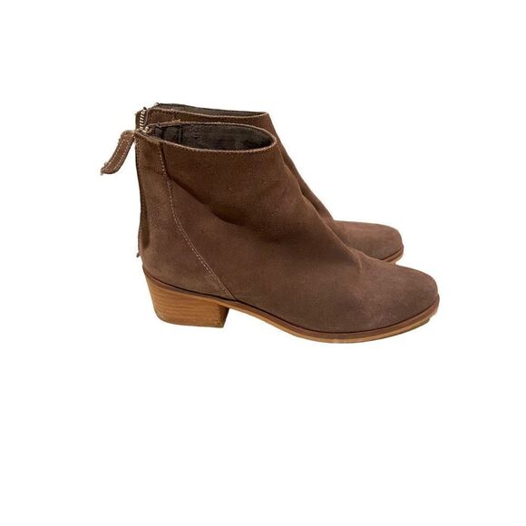 Steve Madden Legally Brown Suede Booties - Picture 1 of 8